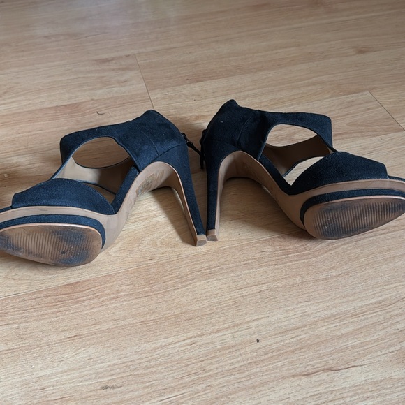 Mango brand -black suede heel size 36  (6) pre-loved - Picture 6 of 7